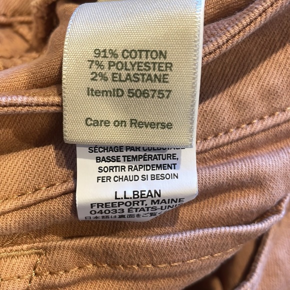 LL Bean women’s Classic straight fit pants. Size 10. - Picture 6 of 8